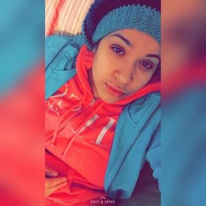 Meet your Posher, Bettsy